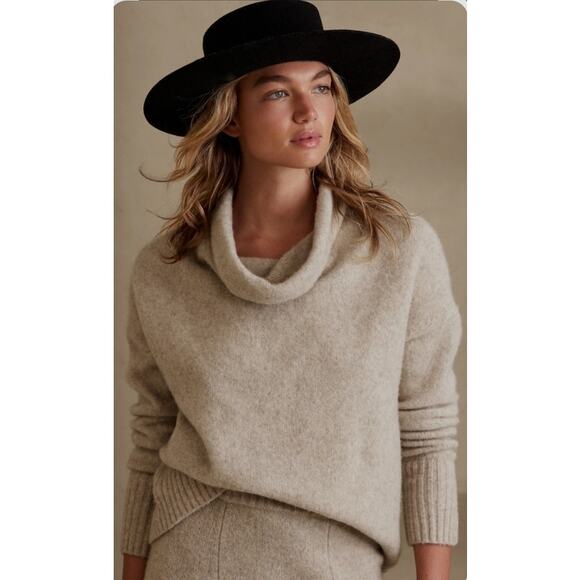 Banana Republic Newmar Oversized Cowl Neck Sweater in Oatmeal Size XS NWT Wool - Picture 1 of 9